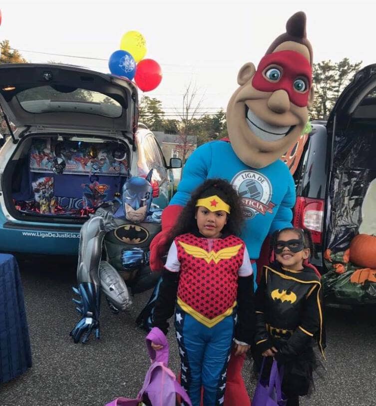 10_31_2017_trunk_or_treat_liga_man__liga_de_justicia_in_brentwood_20171104_1797723182