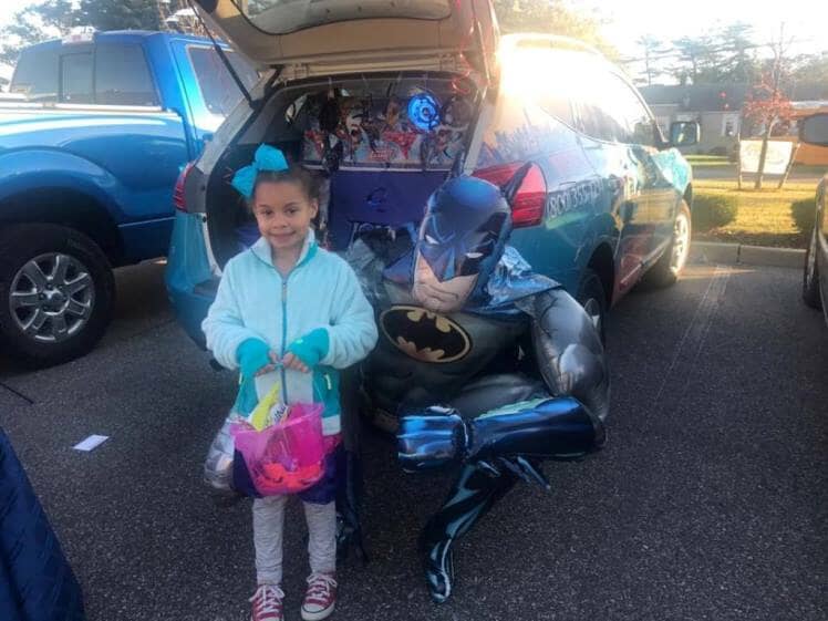 10_31_2017_trunk_or_treat_liga_man__liga_de_justicia_in_brentwood_20171104_1843947384